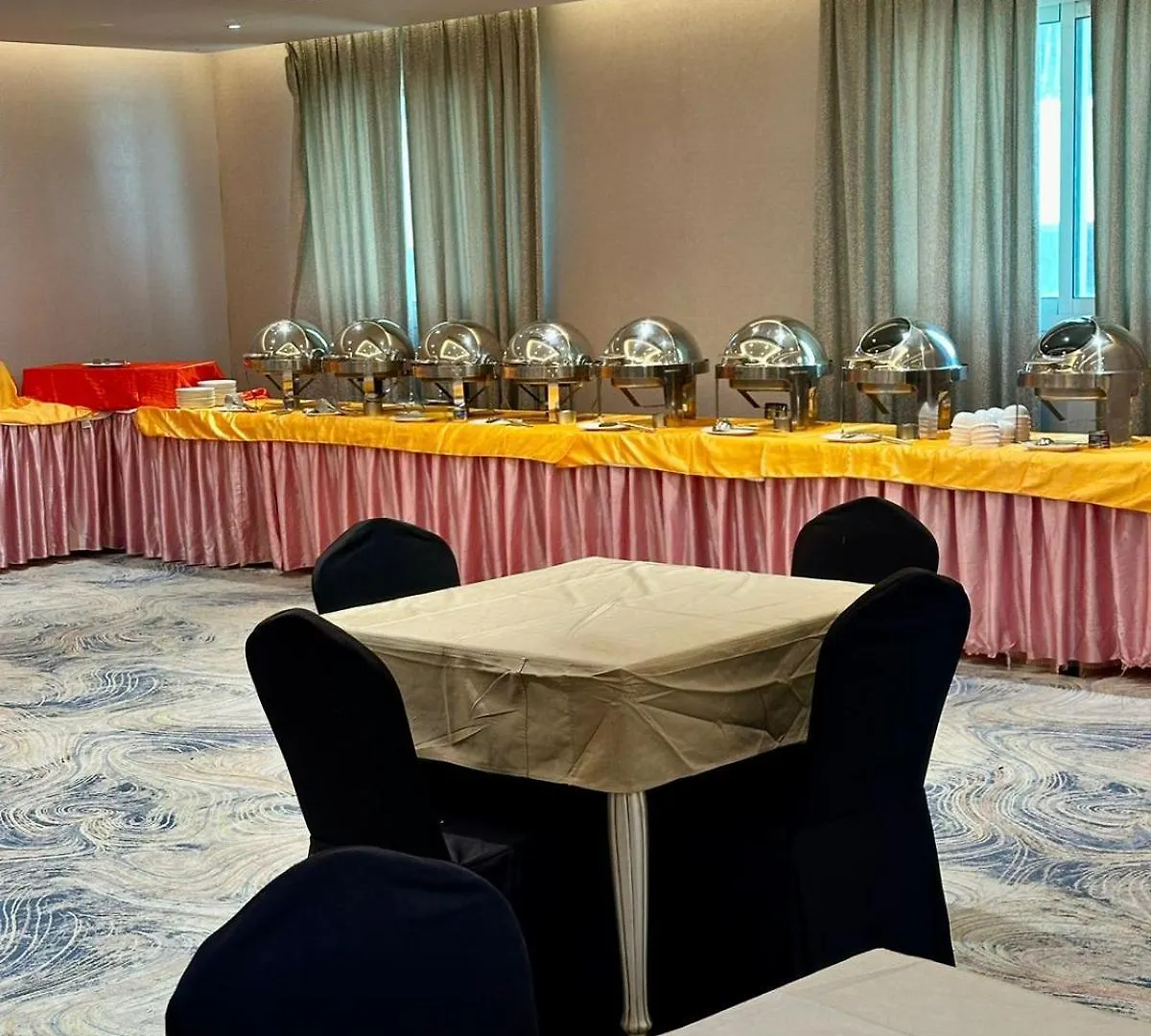 Wescott Plaza Hotel Apartments Llc Formerly West Zone Plaza Hotel Apts Dubai